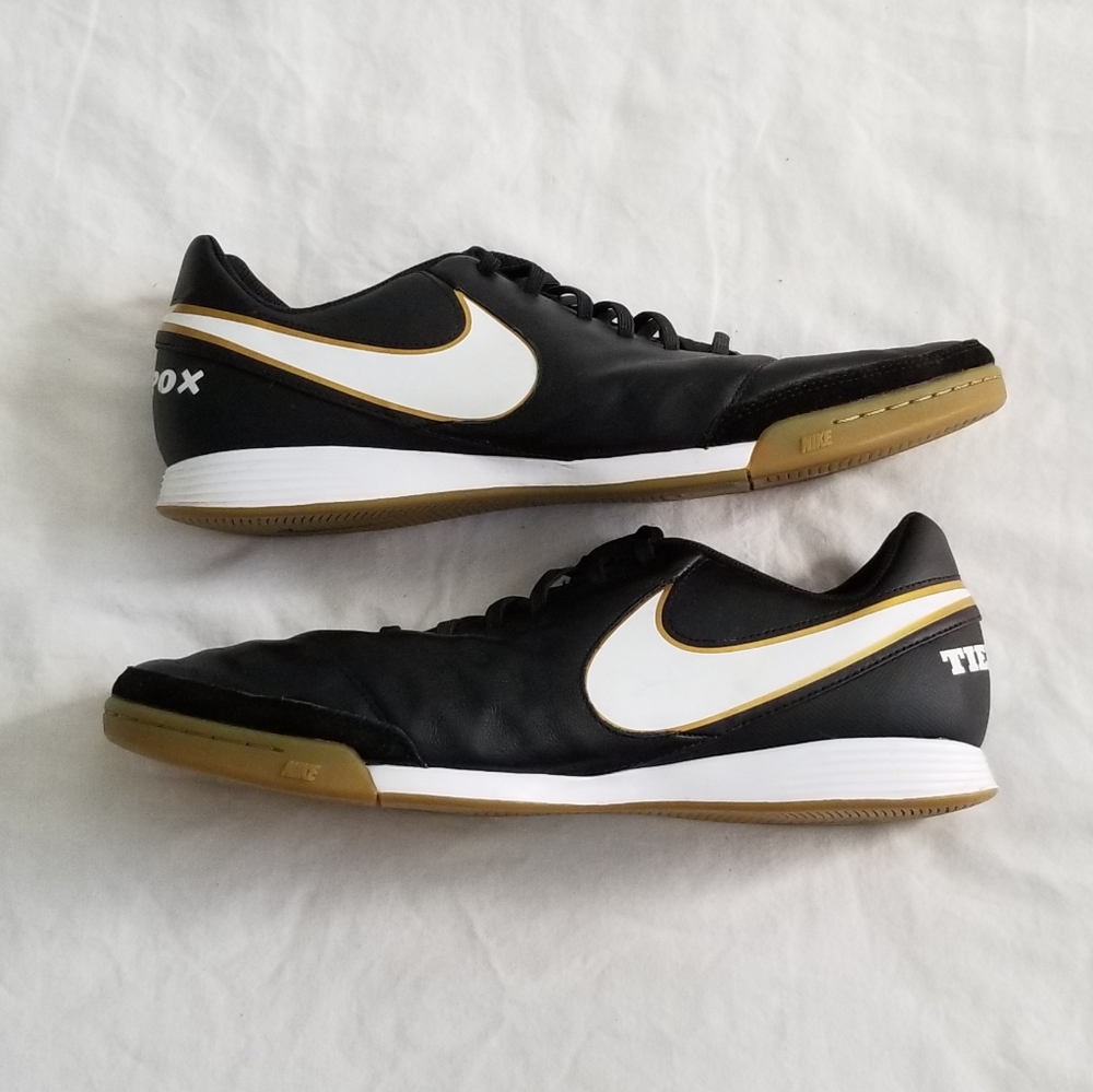Nike Tiempo Indoor Soccer Shoes Size 13 black gold